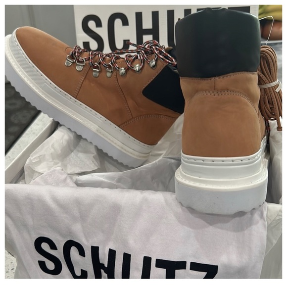 Schutz Marla Honey Beige/Black Suede Platform combat Boots Sz 9 NIB! - Picture 7 of 12